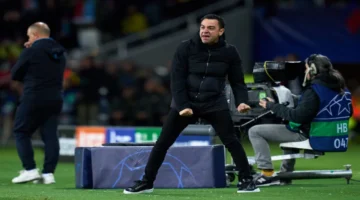 فرصة نادرة.. تشافي هيرنانديز يتلقى عرضين من الدوري الإنجليزي